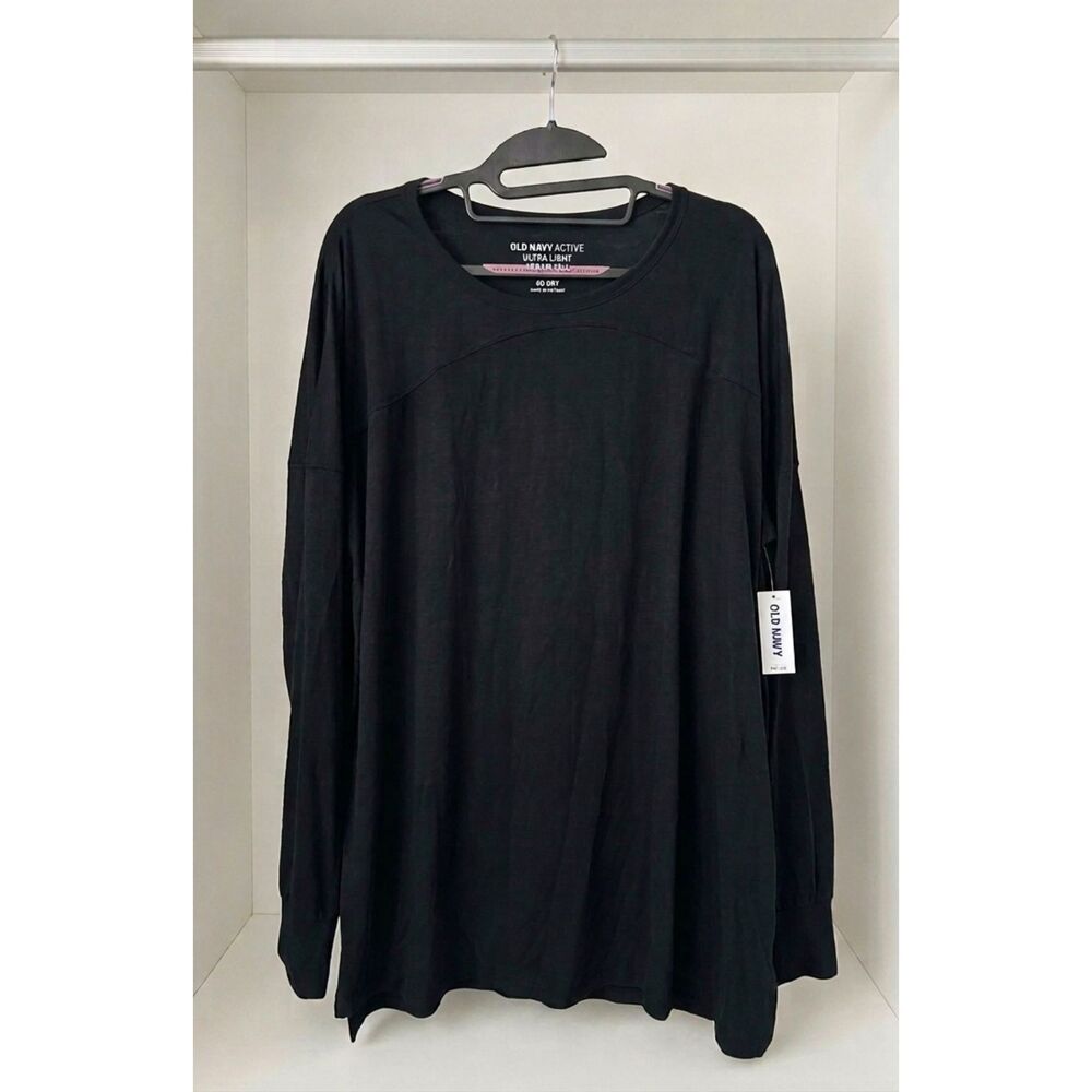 Old Navy Active Ultralite CloudMotion Go-Dry Tunic Top - Black - Medium Tall